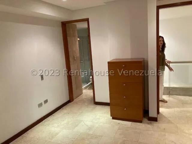 Apartamento (Duplex) en Alquiler en Los Naranjos de Las Mercedes, Distrito Metropolitano - 31