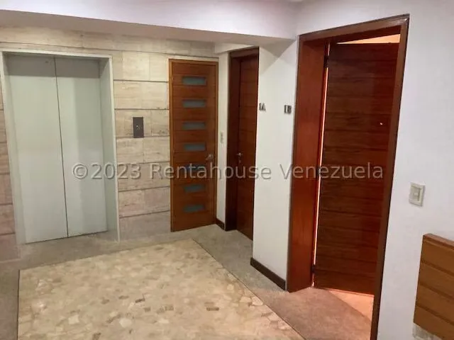 Apartamento (Duplex) en Alquiler en Los Naranjos de Las Mercedes, Distrito Metropolitano - 6