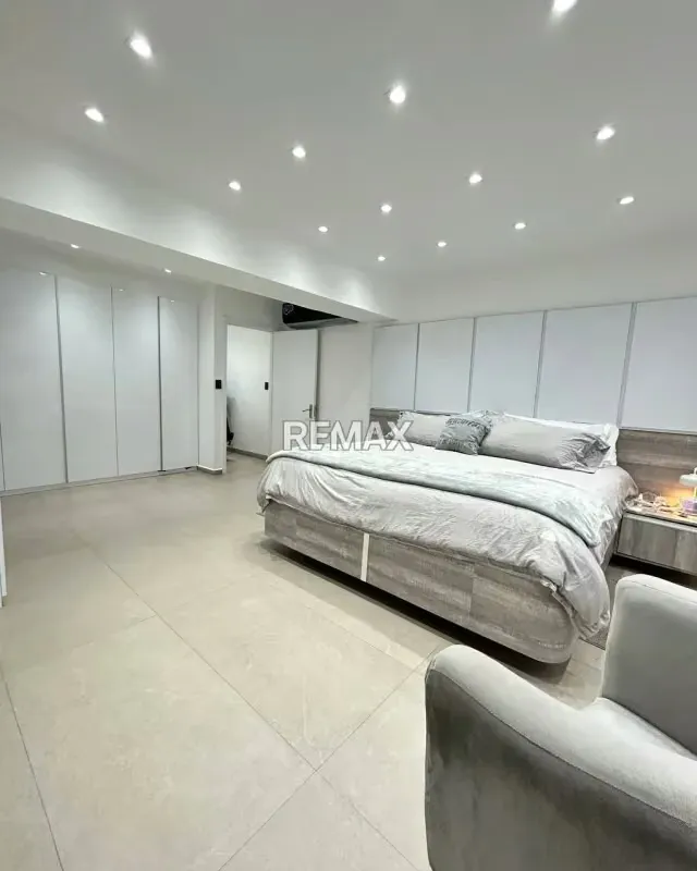 EN VENTA PH Dúplex EN LA URB, EL BOSQUE - 11
