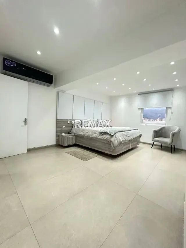 EN VENTA PH Dúplex EN LA URB, EL BOSQUE - 14