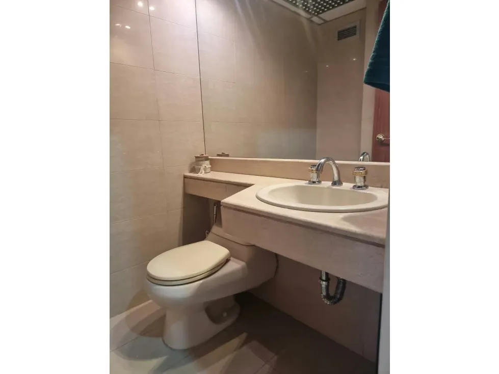 Alquilo apartamento c/vista al Ávila 140m2 Los Chorros 9246 - 14