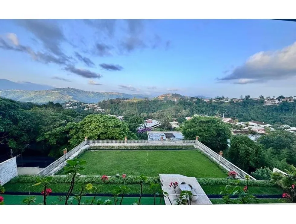 Vendo Casona LA LAGUNITA $850.000 calle cerrada. Actualizar - 2