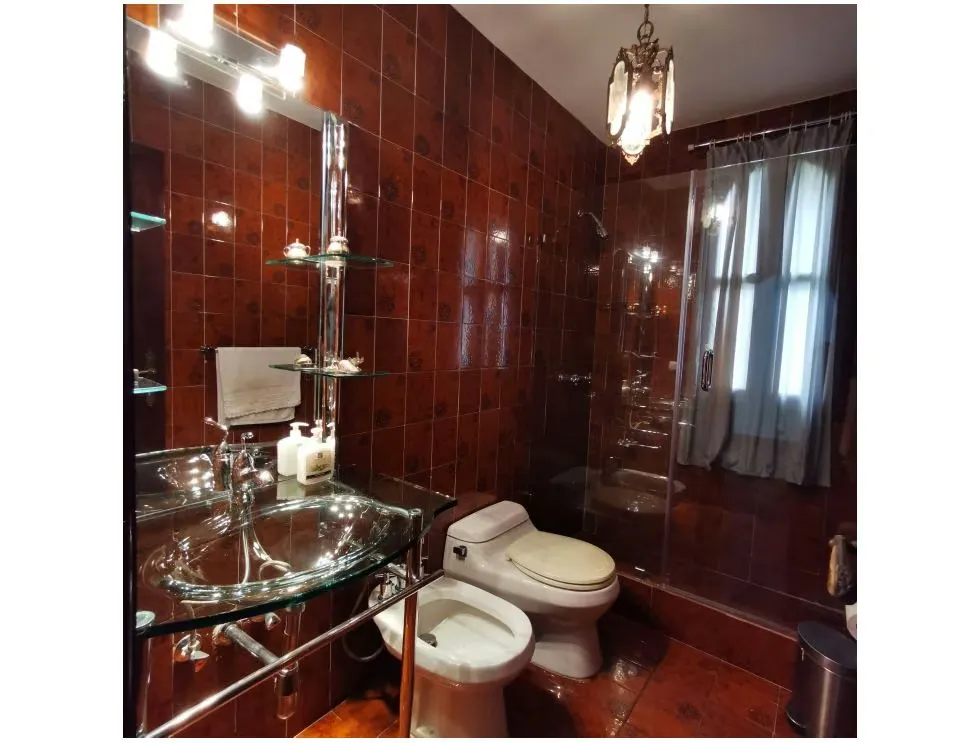 Vendo Casona LA LAGUNITA $850.000 calle cerrada. Actualizar - 8