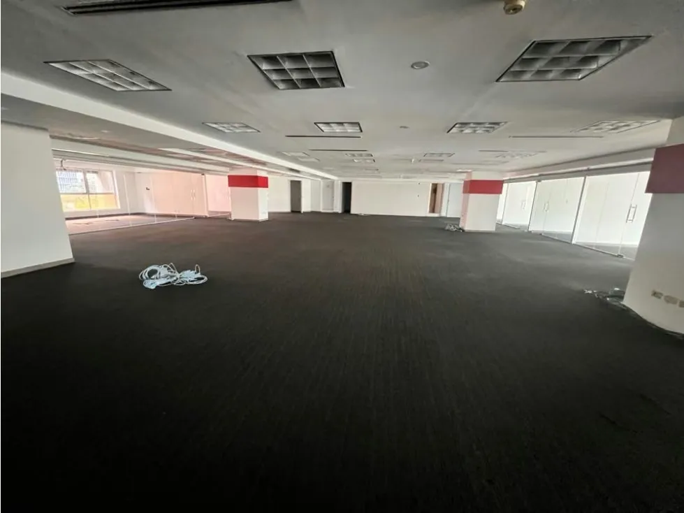 Alquiler/ Oficina / sin muebles/ Chuao/ Torre Corporativa 668mts - 3