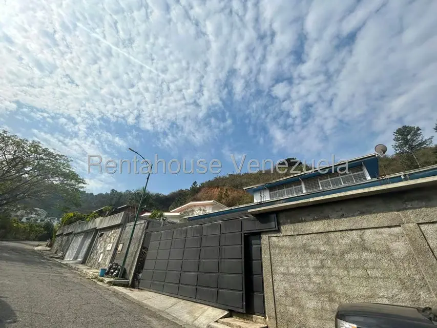 Casa (1 Nivel) en Venta en Prados del Este, Distrito Metropolitano