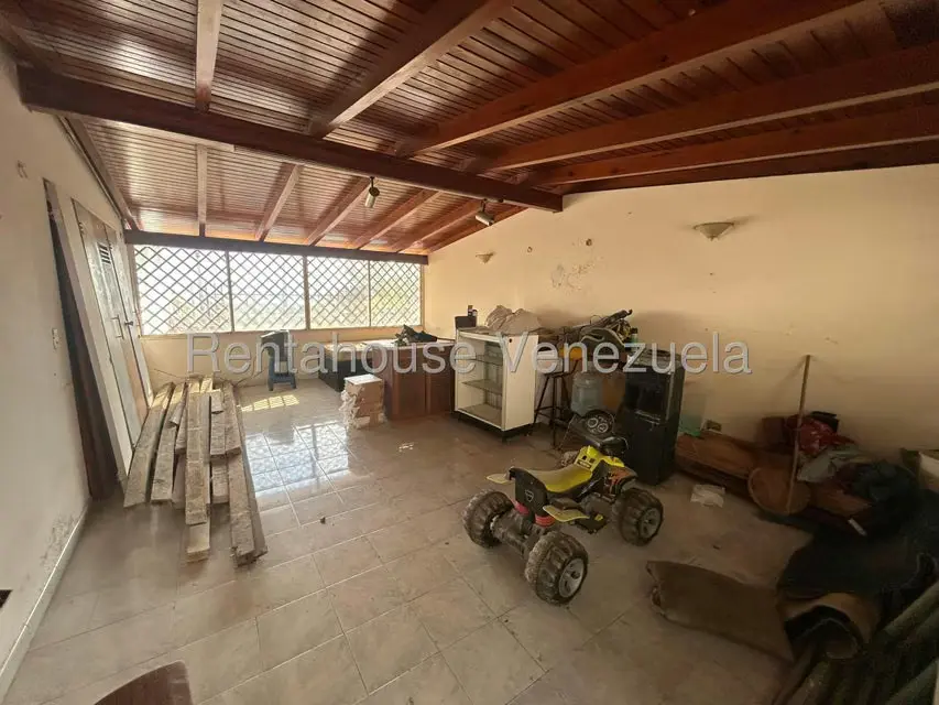 Casa (1 Nivel) en Venta en Prados del Este, Distrito Metropolitano - 11