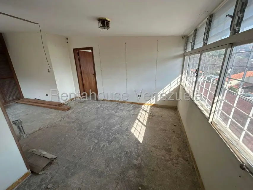Casa (1 Nivel) en Venta en Prados del Este, Distrito Metropolitano - 17