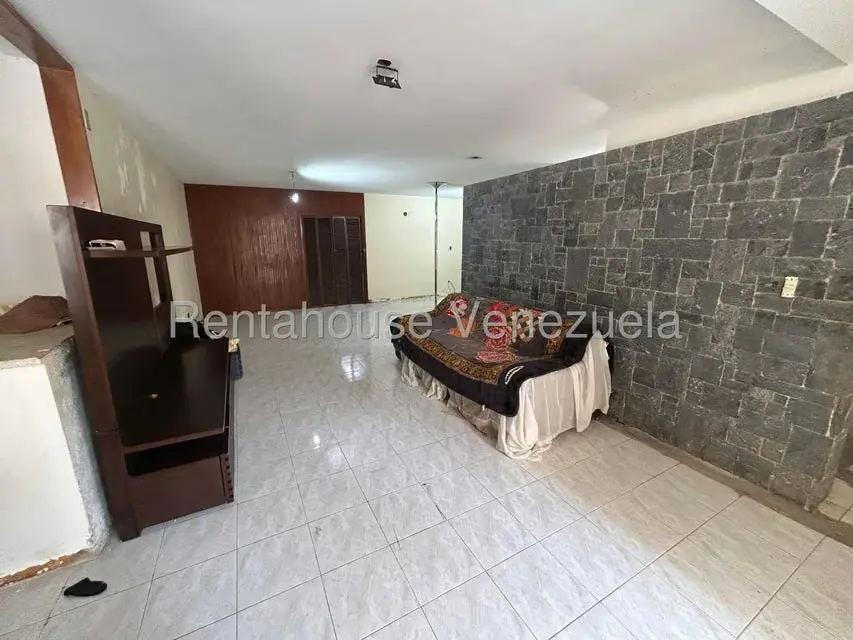 Casa (1 Nivel) en Venta en Prados del Este, Distrito Metropolitano - 7