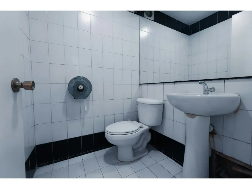 Se vende oficina 181m2 Torre Credicard El Bosque 6505 - 12