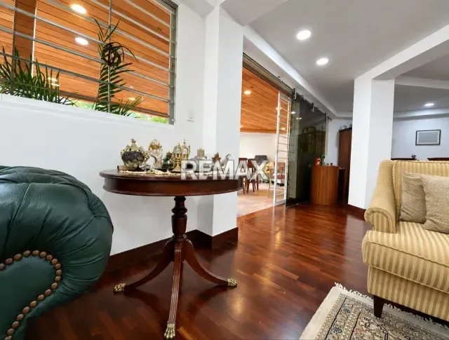 Apartamento Planta Baja en Venta en el Country Club, Caracas - 11