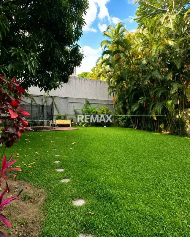 Apartamento Planta Baja en Venta en el Country Club, Caracas - 13