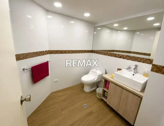 Apartamento Planta Baja en Venta en el Country Club, Caracas - 14