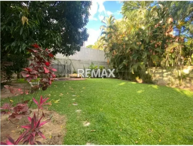 Apartamento Planta Baja en Venta en el Country Club, Caracas - 4