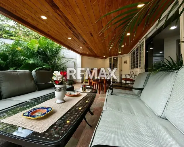 Apartamento Planta Baja en Venta en el Country Club, Caracas - 6