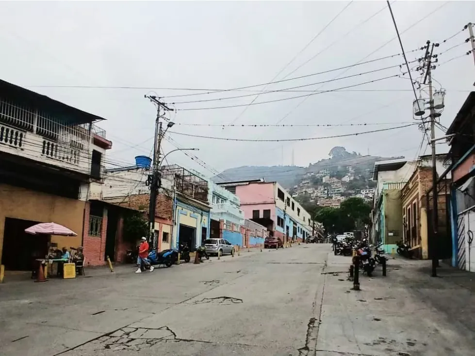 VENTA DE GALPON 1.000 M2 EN LA PASTORA (RR) - 12