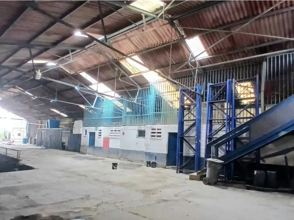 VENTA DE GALPON 1.000 M2 EN LA PASTORA (RR) - 4
