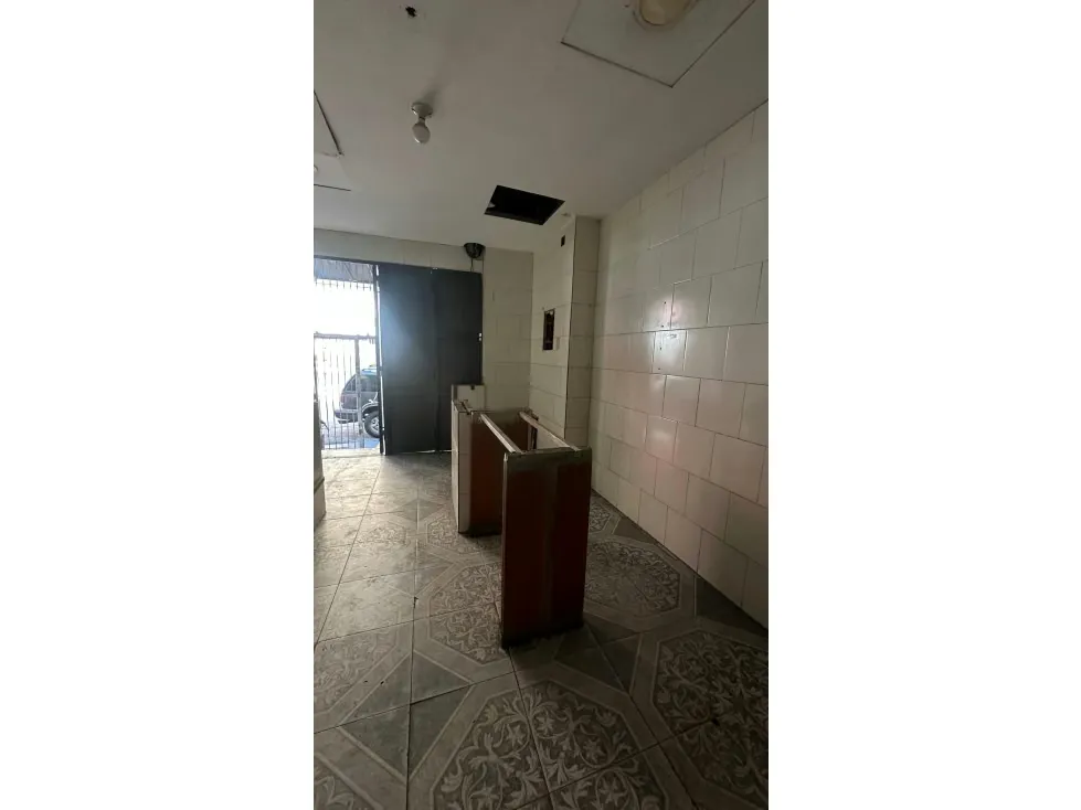 Local Comercial en Alquiler Catia - 4
