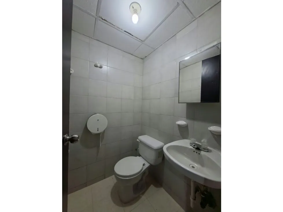 Vendo oficina 175.59 m2 La Castellana 0351 - 9