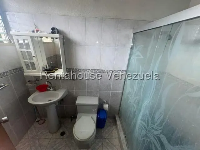 Apartamento (Duplex) en Venta en Santa Monica, Distrito Metropolitano - 13