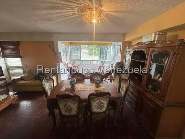 Apartamento (Duplex) en Venta en Santa Monica, Distrito Metropolitano - 3