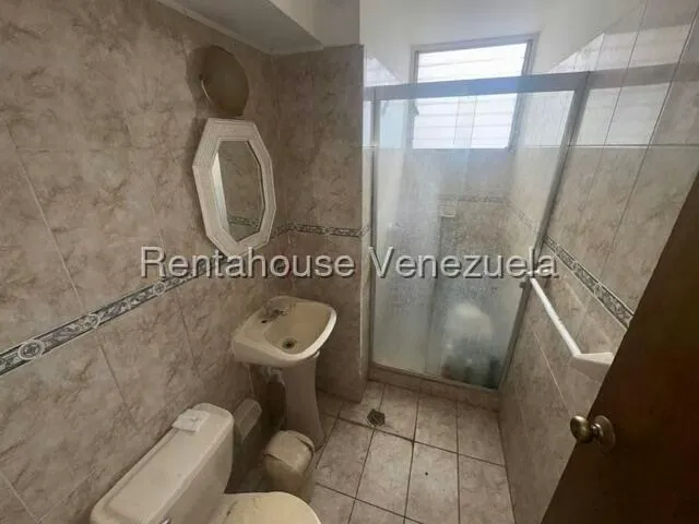 Apartamento (Duplex) en Venta en Santa Monica, Distrito Metropolitano - 7