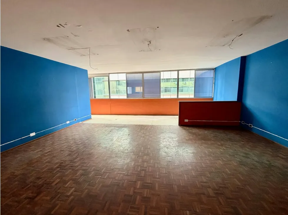 Vendo/alquilo oficina para remodelar 117m2 Torre Roraima 9383 - 2