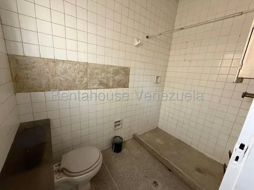 Apartamento (Planta Baja) en Venta en Trigal Centro, Carabobo - 14