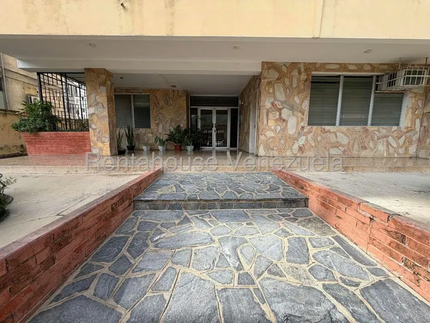 Apartamento (Planta Baja) en Venta en Trigal Centro, Carabobo - 15