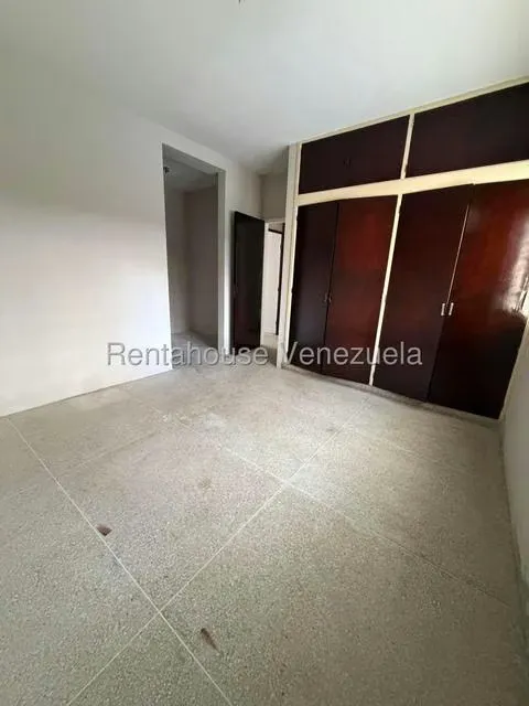 Apartamento (Planta Baja) en Venta en Trigal Centro, Carabobo - 23