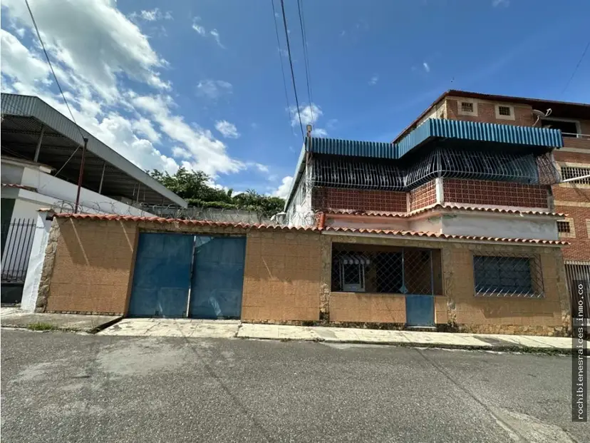 CENTRO DE GUATIRE CASA EN VENTA