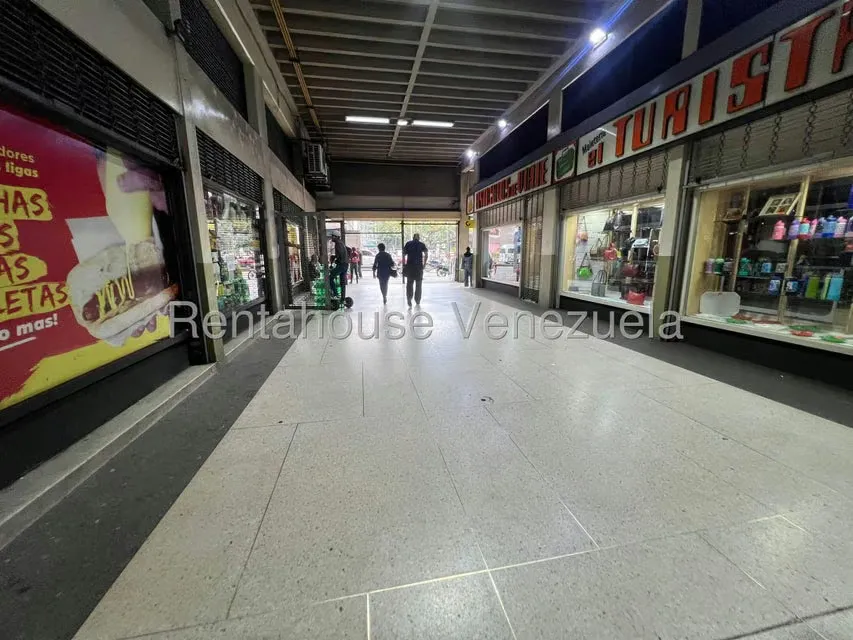 Apartamento (1 Nivel) en Venta en Parroquia La Candelaria, Distrito Metropolitano - 24