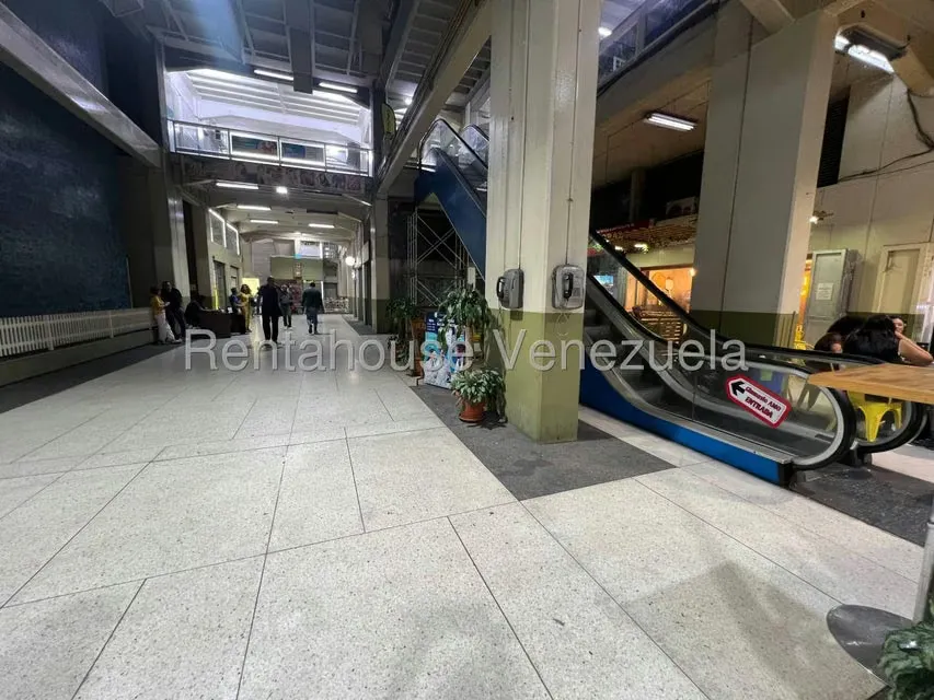 Apartamento (1 Nivel) en Venta en Parroquia La Candelaria, Distrito Metropolitano - 25