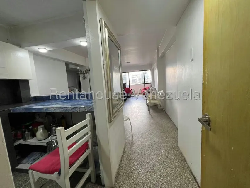 Apartamento (1 Nivel) en Venta en Parroquia La Candelaria, Distrito Metropolitano - 5