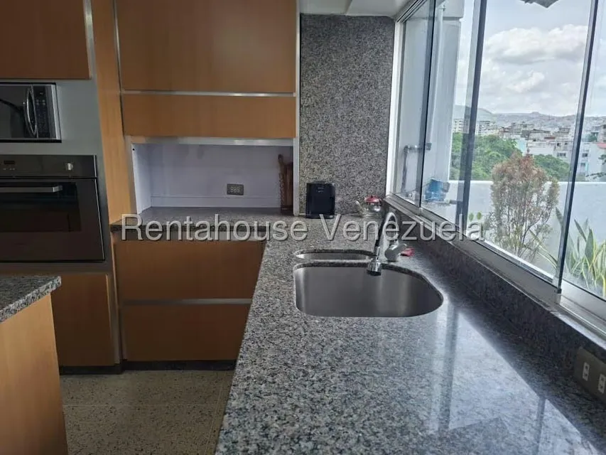 Apartamento (Duplex) en Venta en Valle Abajo, Distrito Metropolitano - 16