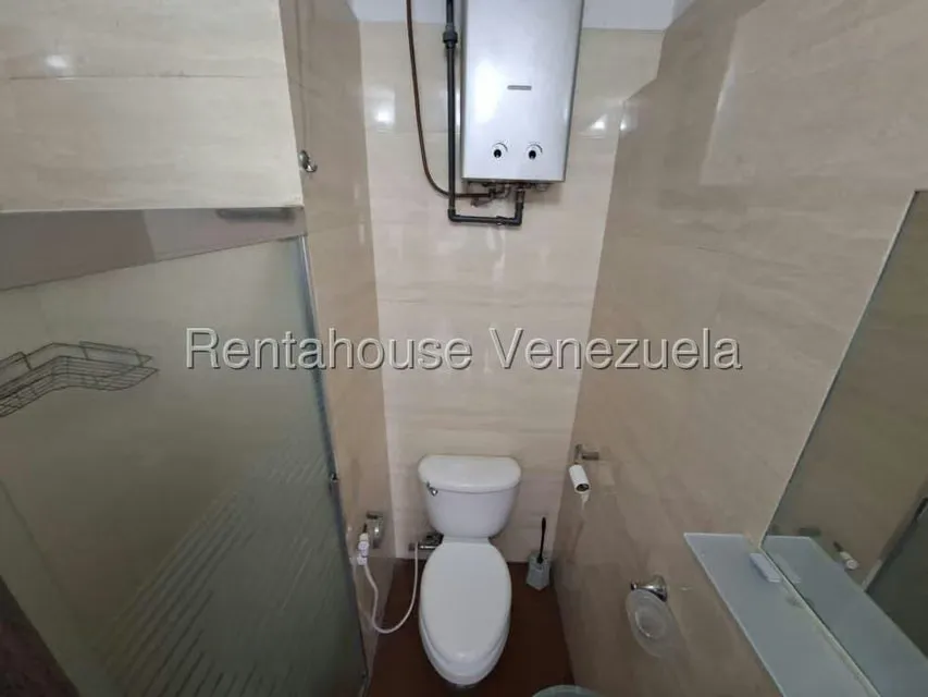Apartamento (Duplex) en Venta en Valle Abajo, Distrito Metropolitano - 19