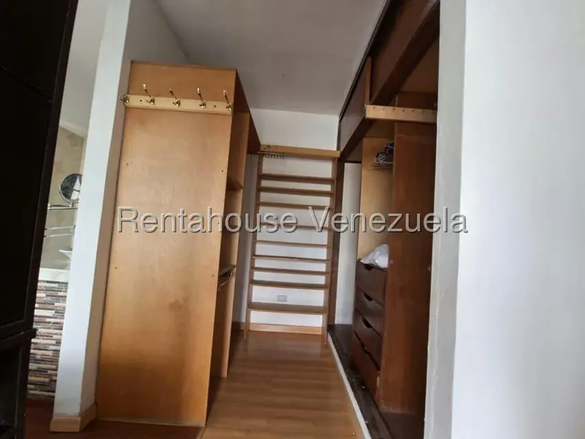 Apartamento (Duplex) en Venta en Valle Abajo, Distrito Metropolitano - 29
