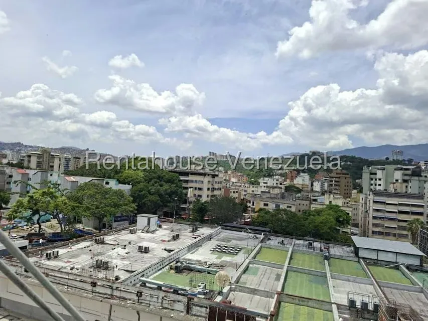 Apartamento (Duplex) en Venta en Valle Abajo, Distrito Metropolitano - 37