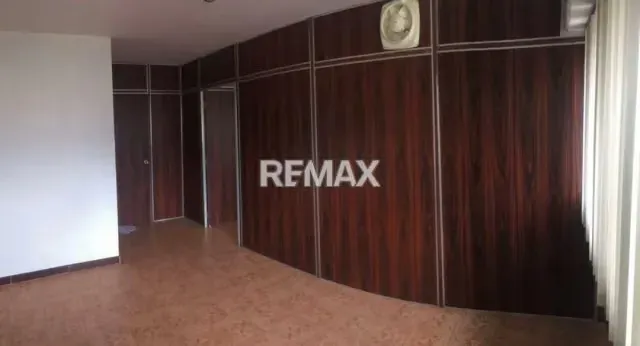 Se Vende Oficina en la Torre E 5ta Avenida - 2