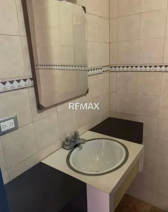 Se Vende Oficina en la Torre E 5ta Avenida - 6
