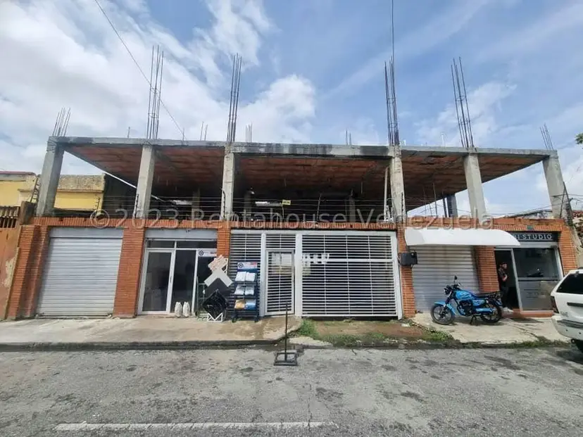 Terreno (Comercial) en Venta en Zona Este, Lara