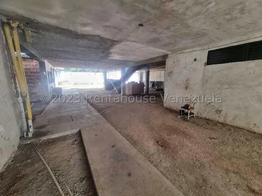 Terreno (Comercial) en Venta en Zona Este, Lara - 2