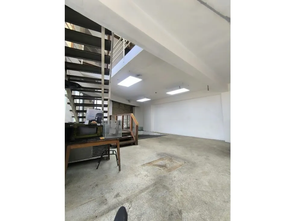 EDIFICIO EN VENTA CON POTENCIAL COMERCIAL EN QUINTA CRESPO - 3