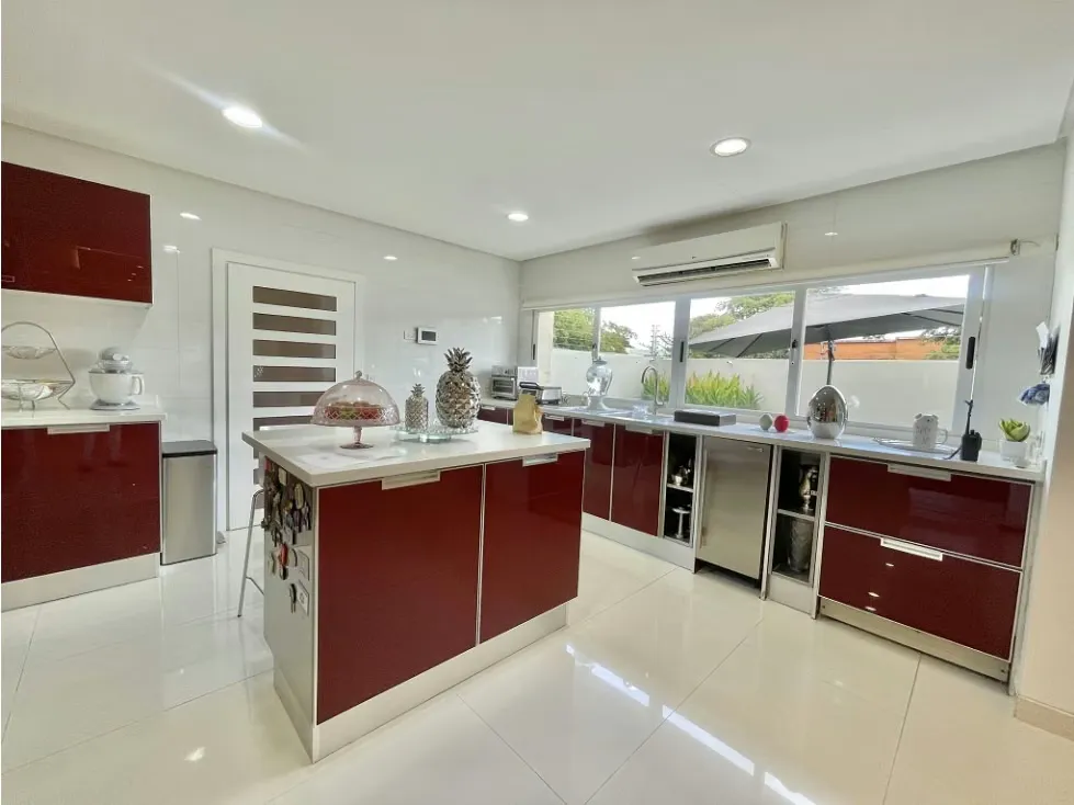 Se vende/alquila casa 1100 m2 5h+3s/6.5b+2s/6p Altamira - 5