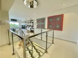 View 10