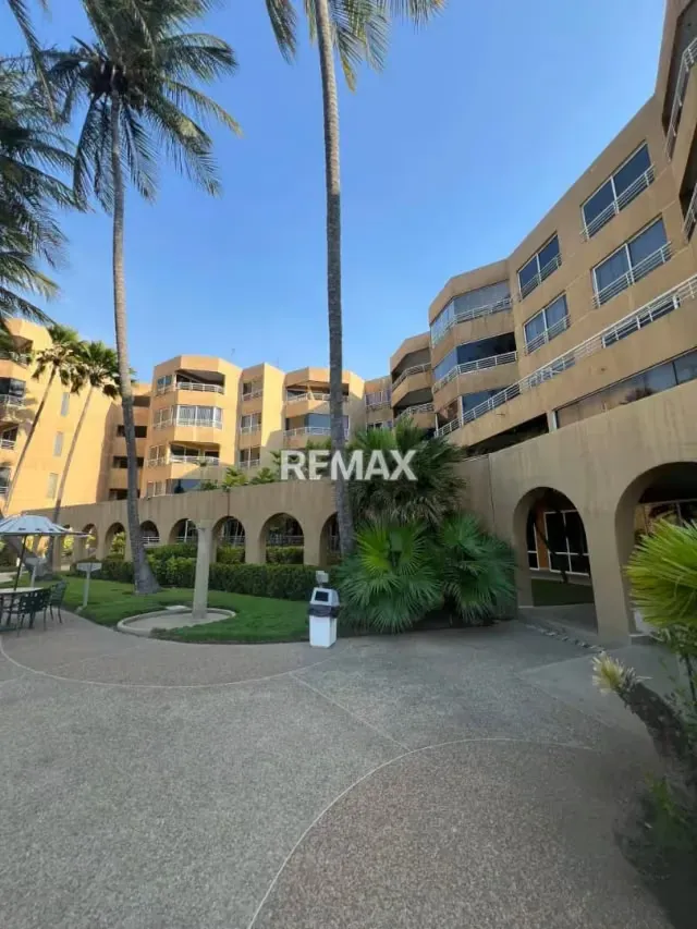 Se alquila apartamento en playa mar - 2