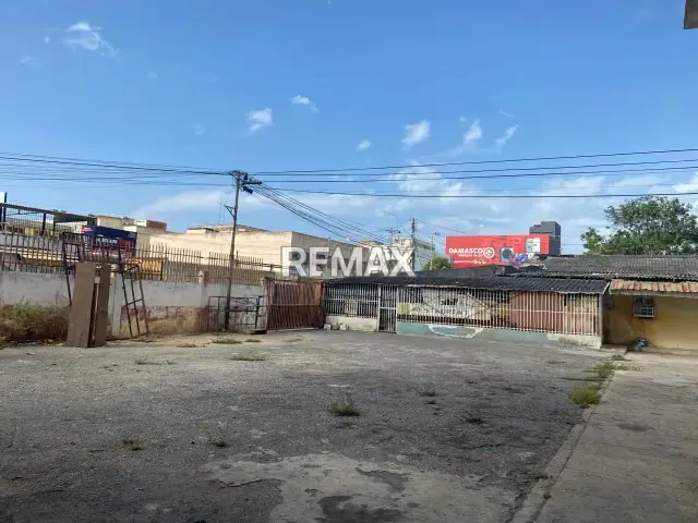 En venta apto en la urbanización Bermudez - 13