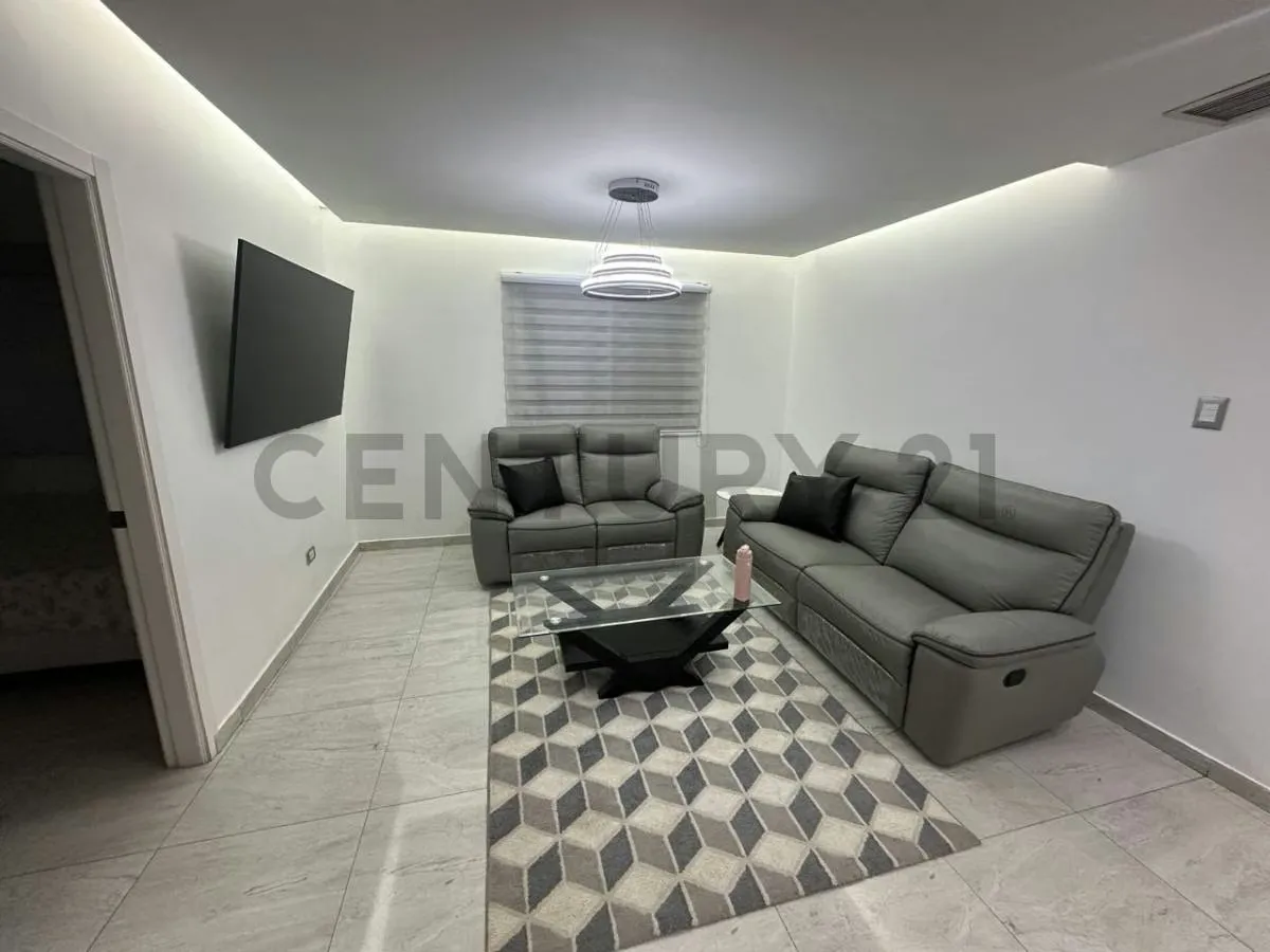 Venta de TH en Residencias Pozo Viejo. Avenida Universidad. Maracaibo - 3