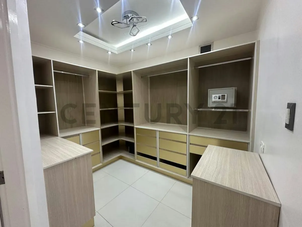 Venta de TH en Residencias Pozo Viejo. Avenida Universidad. Maracaibo - 7