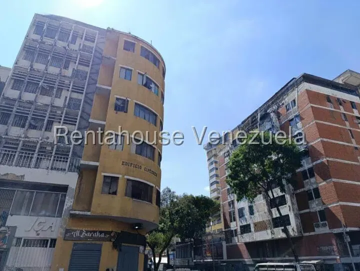 Local Comercial en Venta en Parroquia Santa Teresa, Distrito Metropolitano