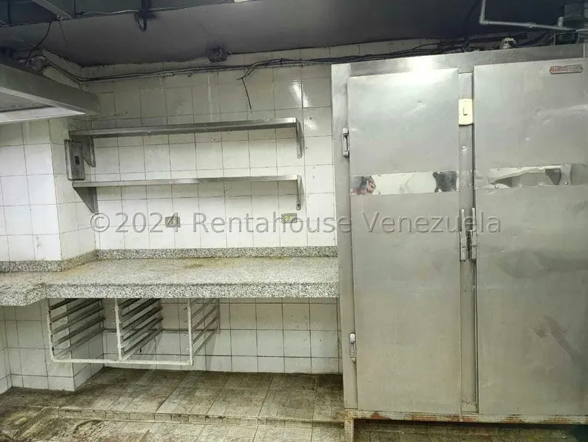 Local Comercial en Venta en Parroquia Santa Teresa, Distrito Metropolitano - 12